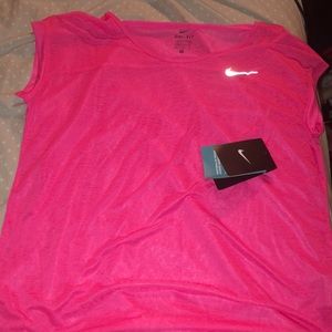 Nike woman’s t-shirt
